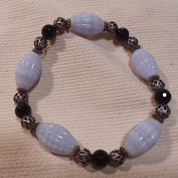 Blue Lace Agate & Onyx Bracelet - Picture 1 of 3